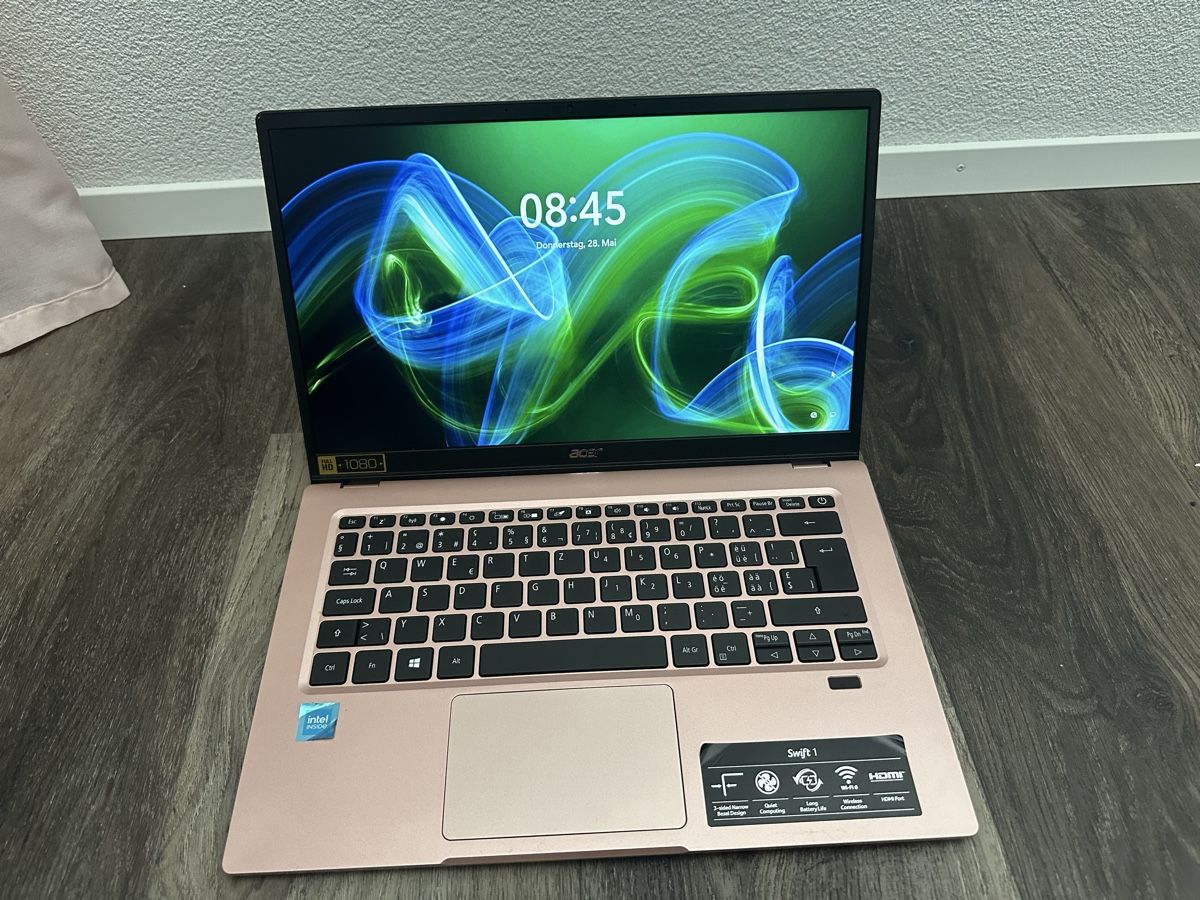 Acer Notebook: Acer Swift 1, Rosa, Inkl. Laptoptas – Usato da Aadorf venduto da sha_z2rd