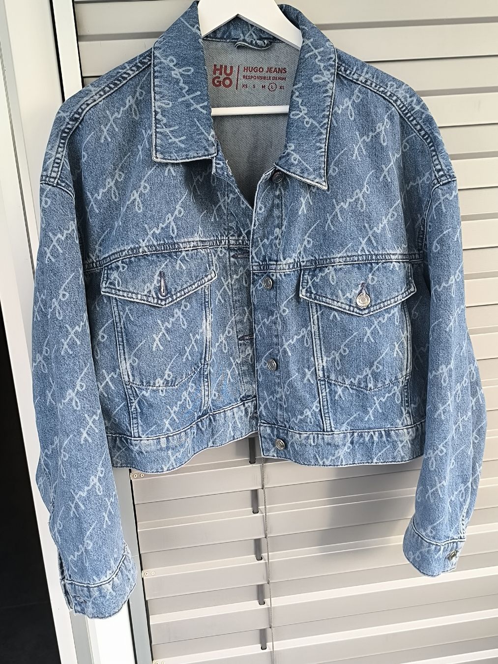 Hugo Boss Jeans: Hugo Jeans  – Nuovo (secondo la descrizione) da Oftringen venduto da Lejaleja