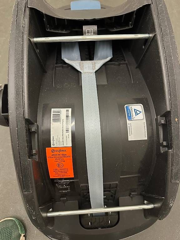 Cybex Auto-Kindersitze: Cybex Aton M i-Size Babyschale  Manhattan Grey – Gebraucht aus Zürich von cocoapriest 2