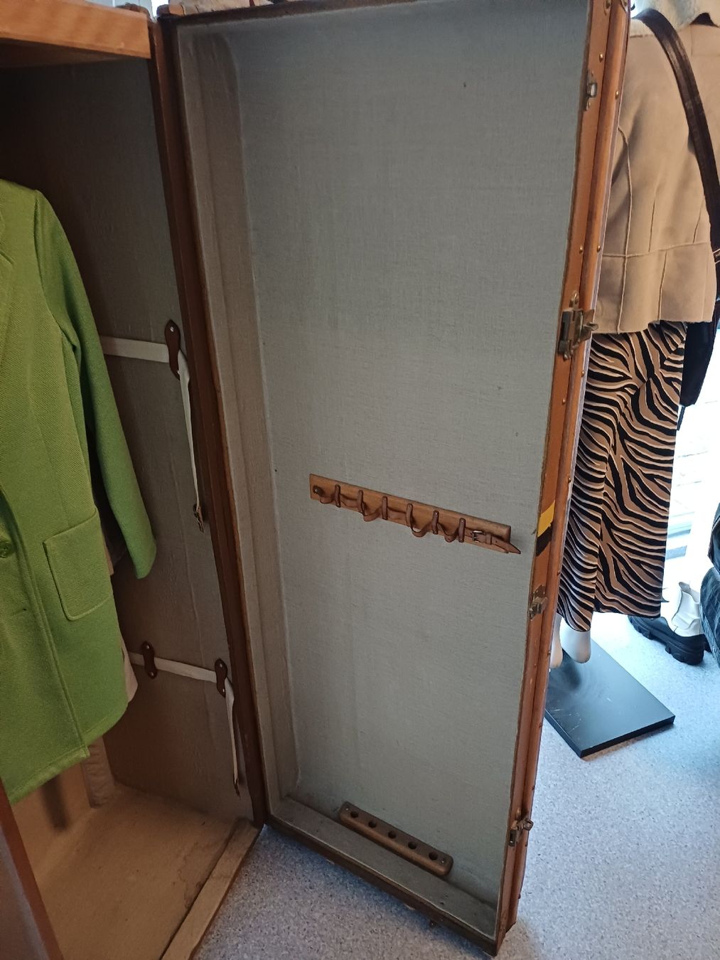 Valigie: grosser Überseekoffer – Usato da Goldach venduto da Requiliz 4