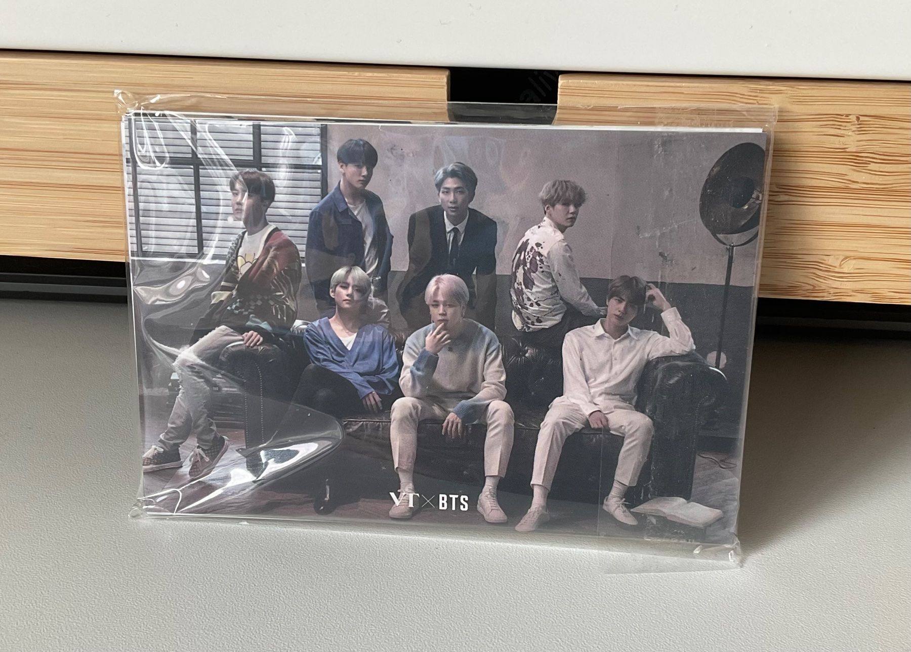 Carte collezionabili: VT Cosmetics x BTS Collaboration Exclusive Photocards – Nuovo e nell'imballaggio originale da Embrach venduto da Saphira_007 1