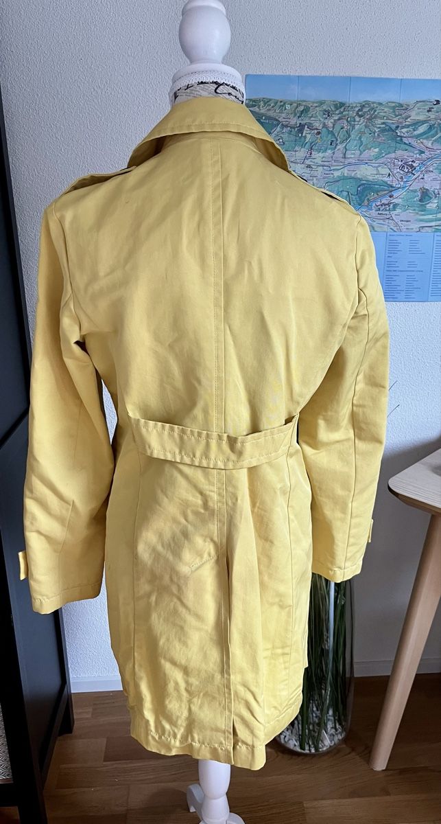 Marella Cappotti: Marella Mantel in Gelb Grösse S – Usato da Aarburg venduto da Petite-closet-Loop 2