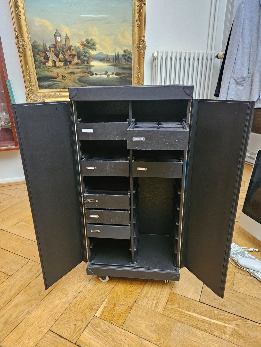 Valigie: Uhrenkoffer / Uhrenschrank / Musterkoffer – Usato da Oberwil BL venduto da Cla_Hu