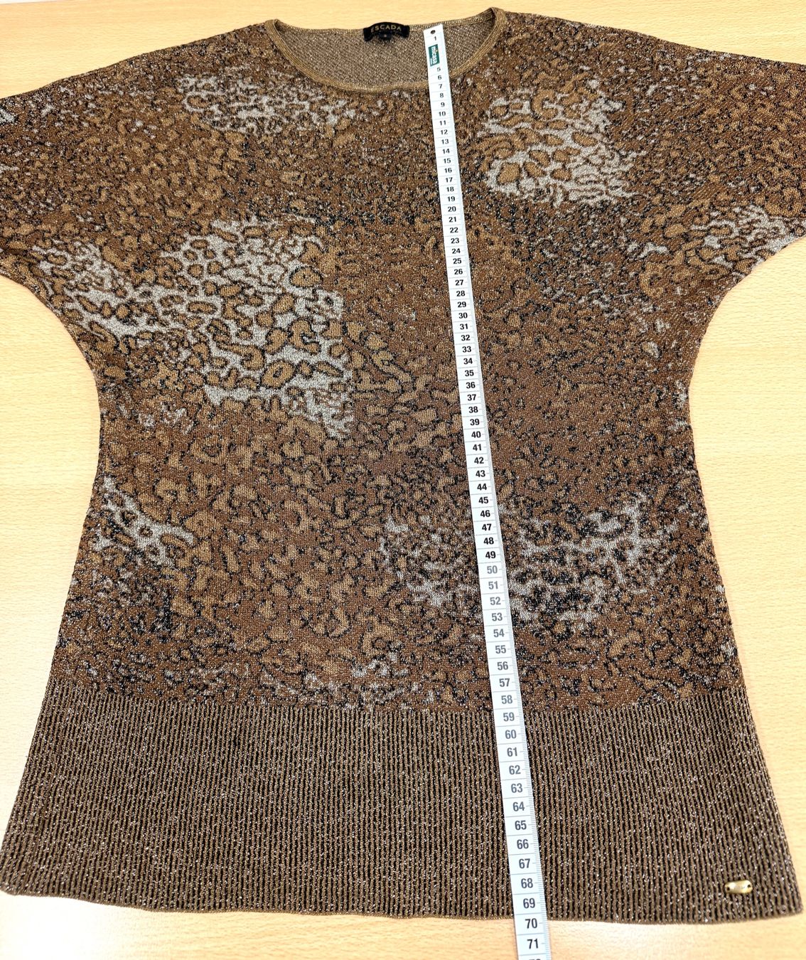 Escada Maglioni & Felpe: ESCADA long pull élégant doré - Gr: S – Nuovo (secondo la descrizione) da Veyrier venduto da Szurkemaci 7
