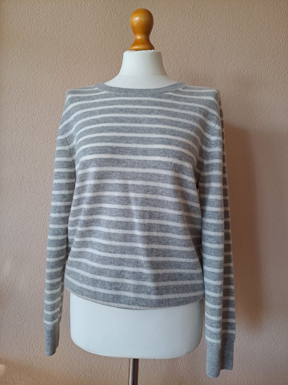 Pullover & Sweatshirts: Gestreifter Kaschmir-Pullover XL (eher M-L) – Gebraucht aus Volketswil von ronbons 3