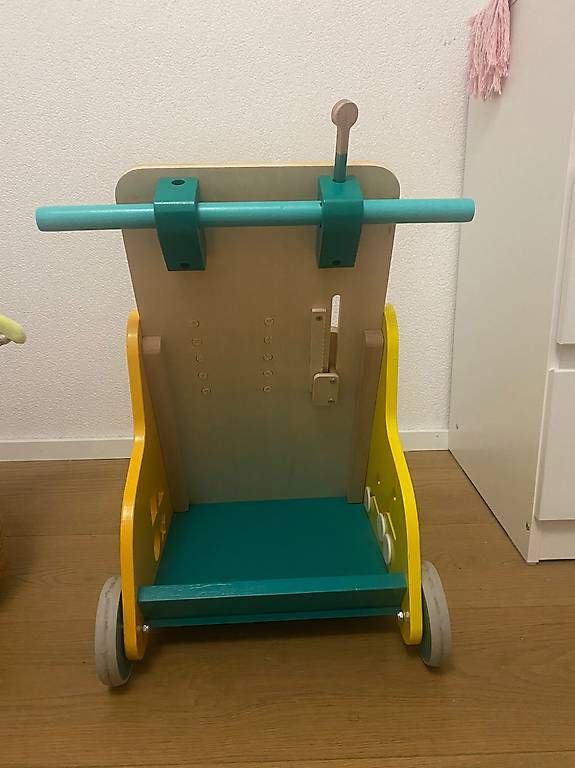 Ausili per la deambulazione: Chariot de marche en bois – Usato da Châtel St Denis venduto da kel_bhn8 2