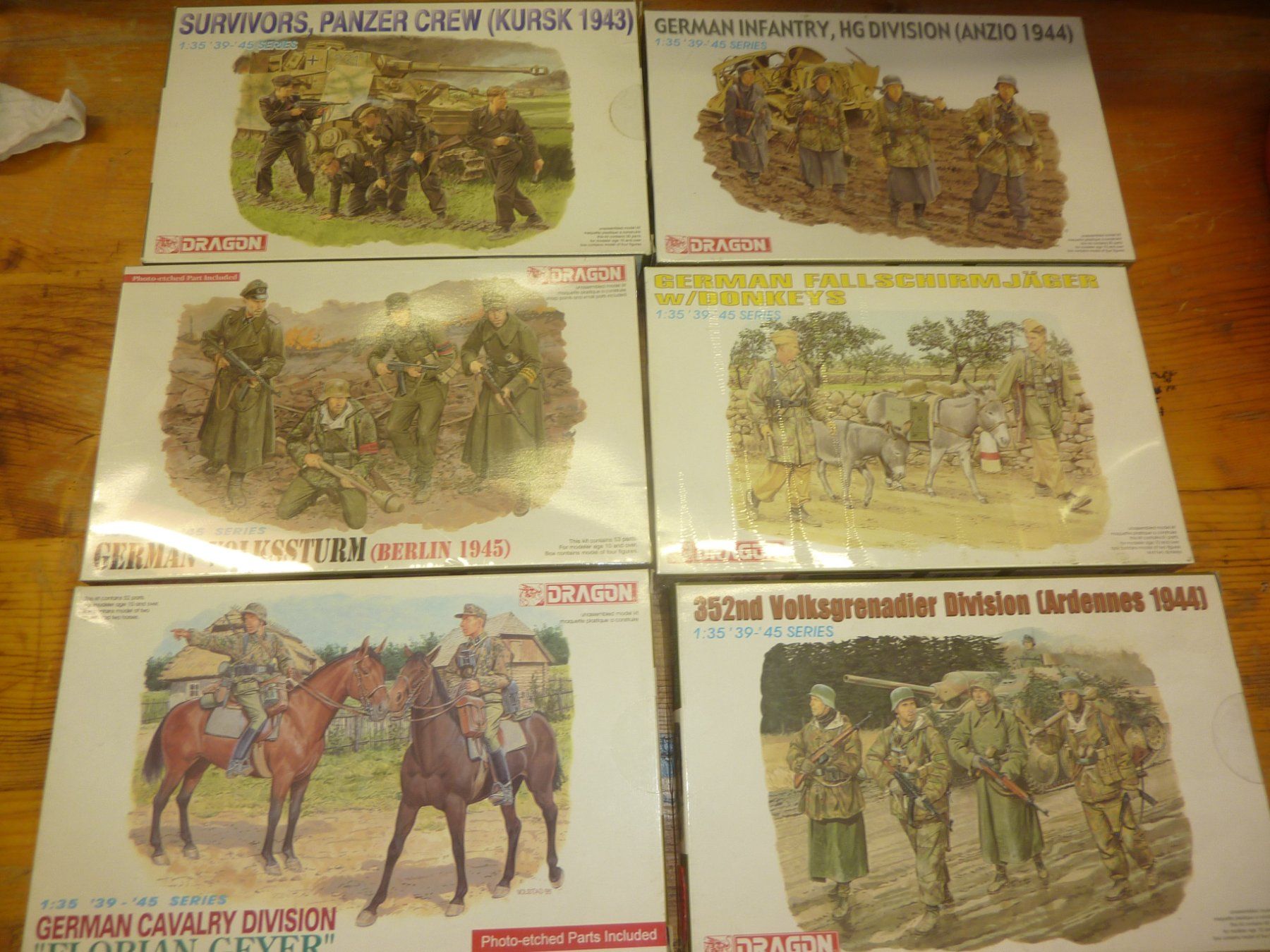 Kits de montage: GERMAN – Neuf avec emballage d'origine à Balsthal par bouteliee
