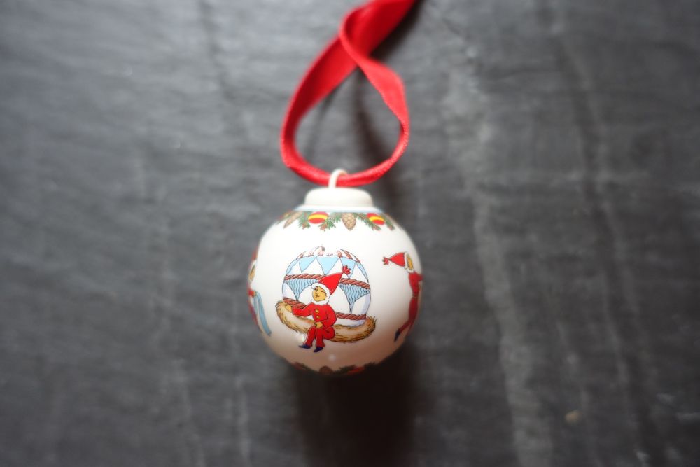 Hutschenreuther Weihnachtskugel "Mützen" Kaufen auf Ricardo