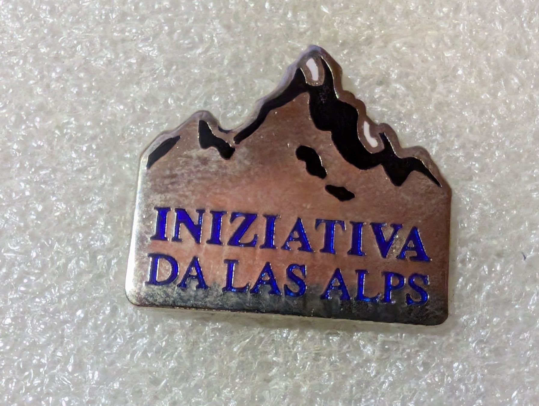 Placchette & Badge: Ansteckpin 64: – Usato da Oppligen venduto da Pin-Fall-Shop