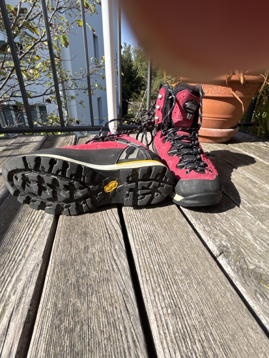 Meindl Scarpe da donna: Bergschuh – Usato da Uster venduto da solarpower1 1