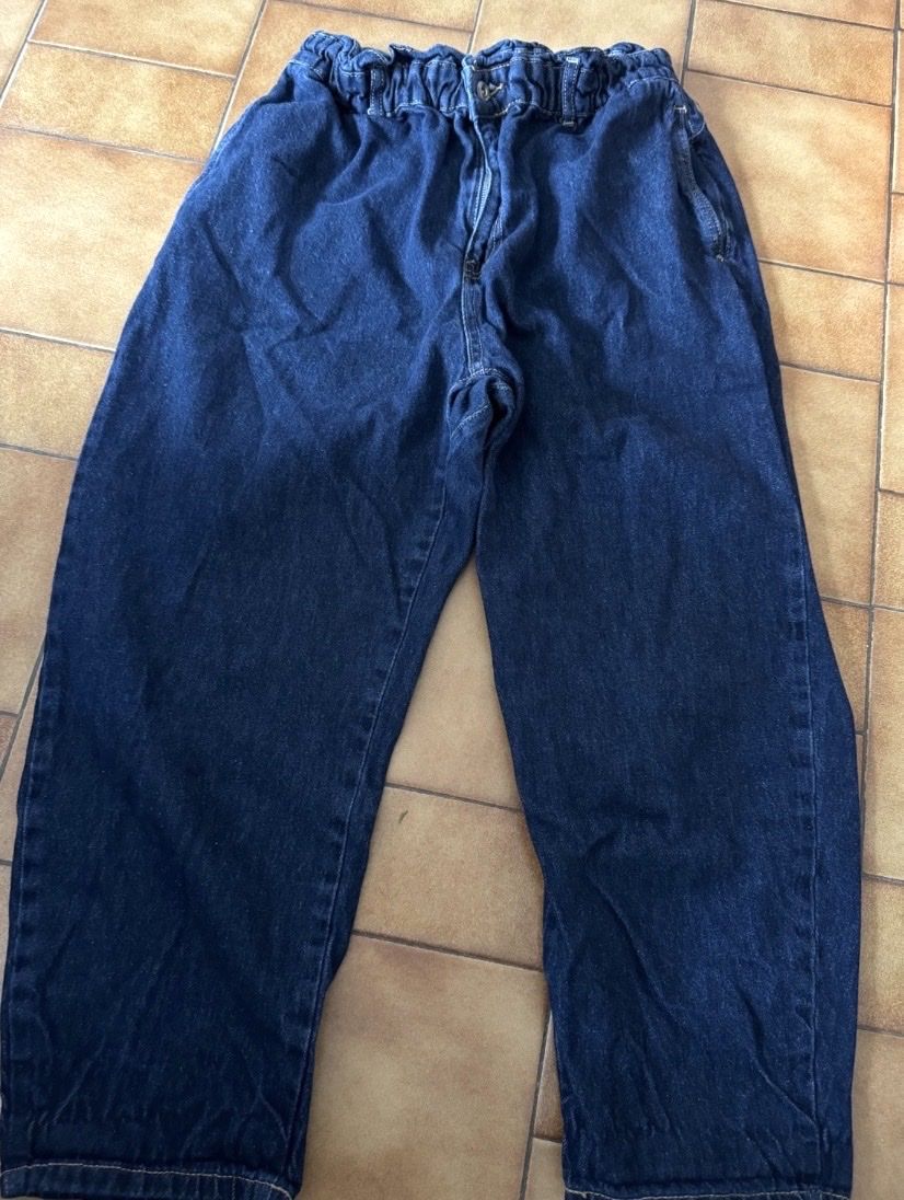 Zara Jeans: ZARA Jeans Gr. 44 Lässig  – D'occasion à St. Gallen par lfs_nxl8