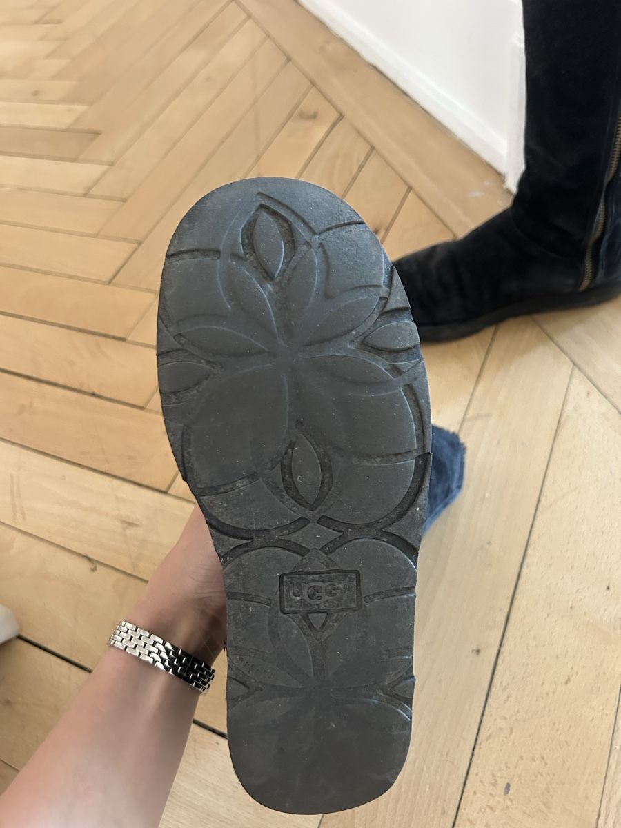 Ugg Damenschuhe: warm ugg boots – Gebraucht aus Chur von valico 1