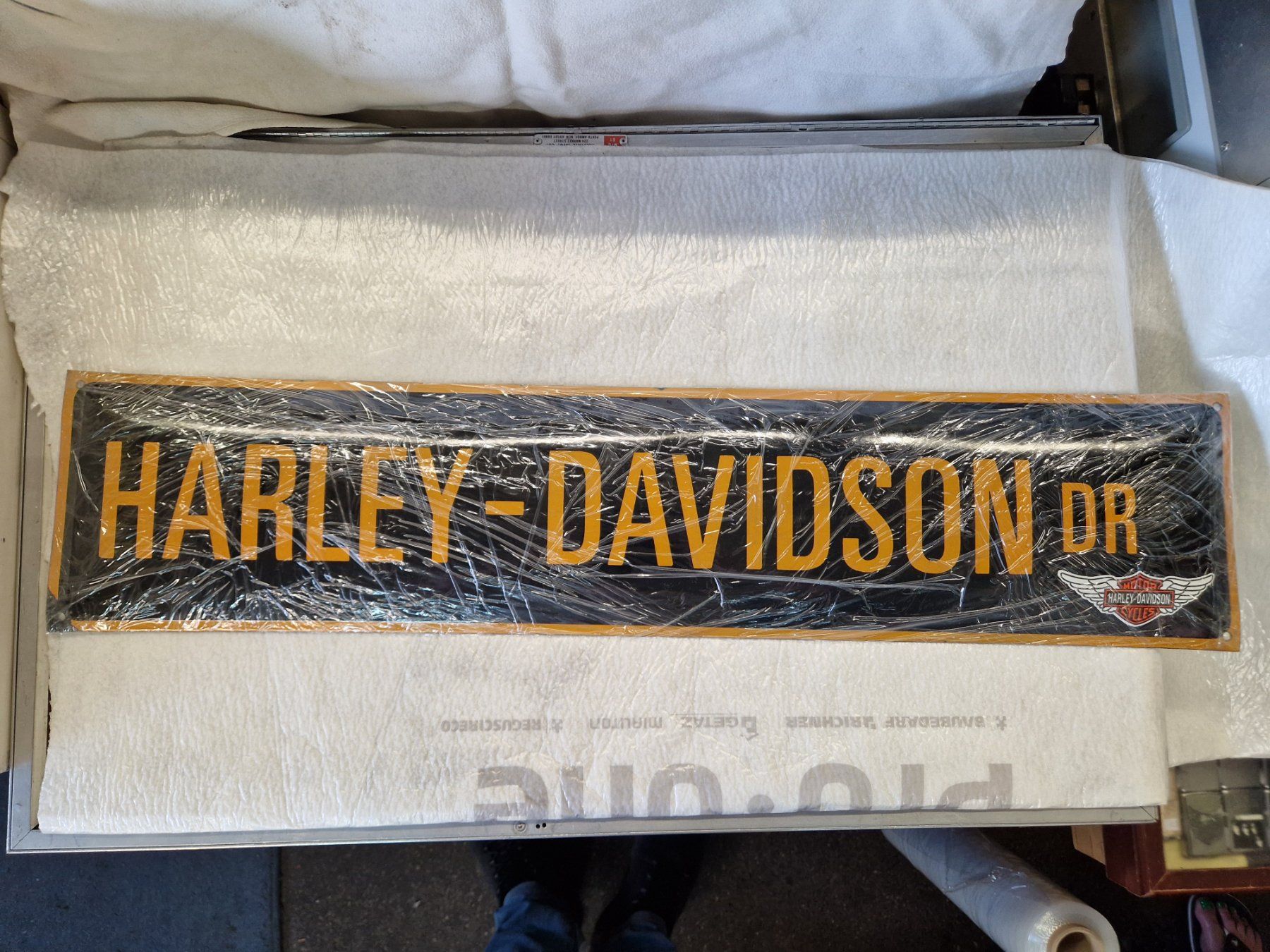 Harley-Davidson Insegne: Harley Davidson Emaille Schild 90 X 20 Neu – Usato da Wädenswil venduto da tome70