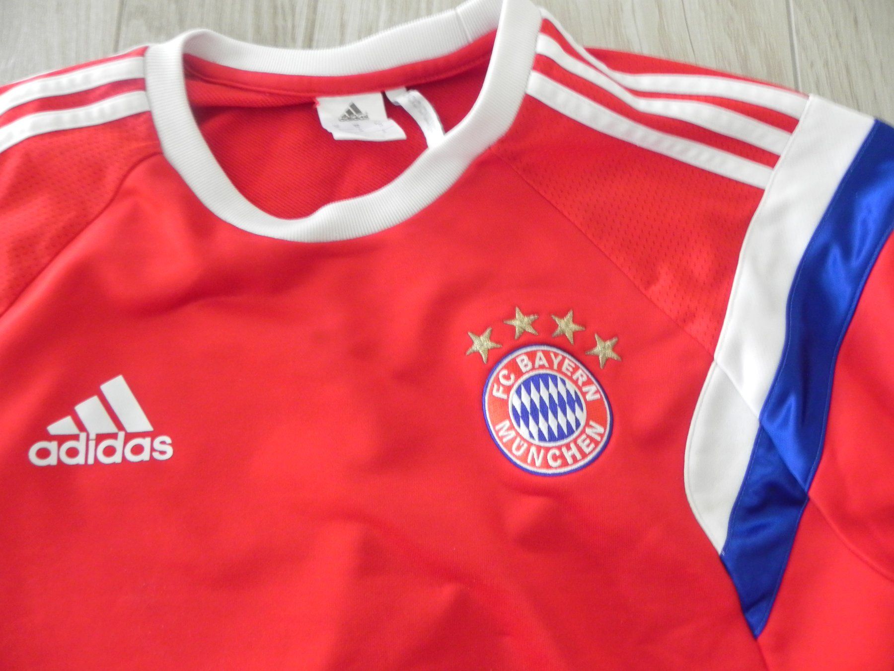Maglioni & Felpe: Original Adidas Bayern München Pullover Grösse M – Usato da Biel/Bienne venduto da Gogolozi 1