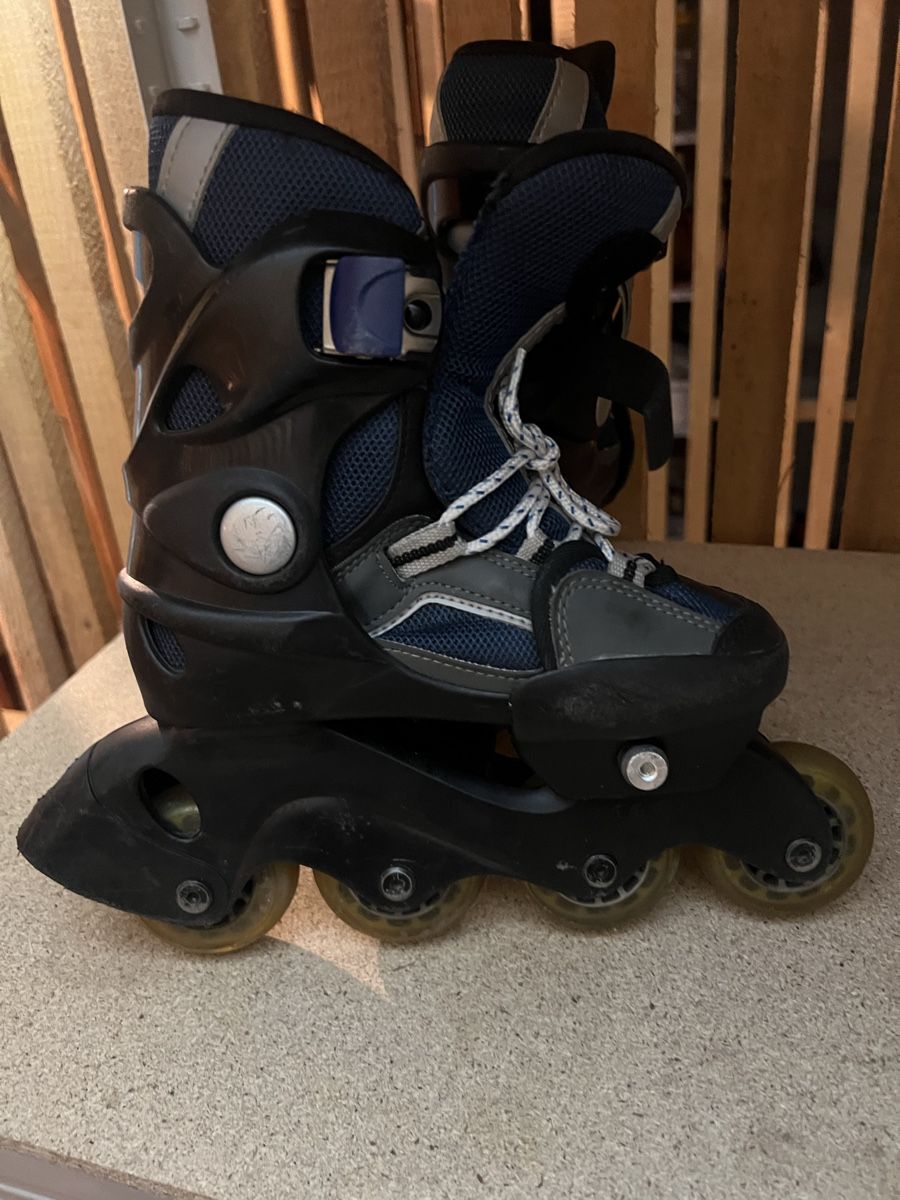 Patins à roul. & inline: Kinderrollschuhe – D'occasion à Grenchen par nic_87y9 1