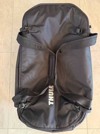 Thule Trolley / Reisekoffer Schwarz