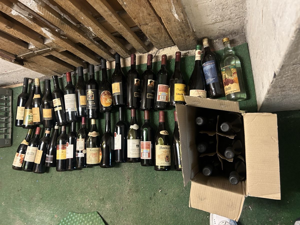 Wein: Wein – Gebraucht aus Basel von Krisztina.na 1