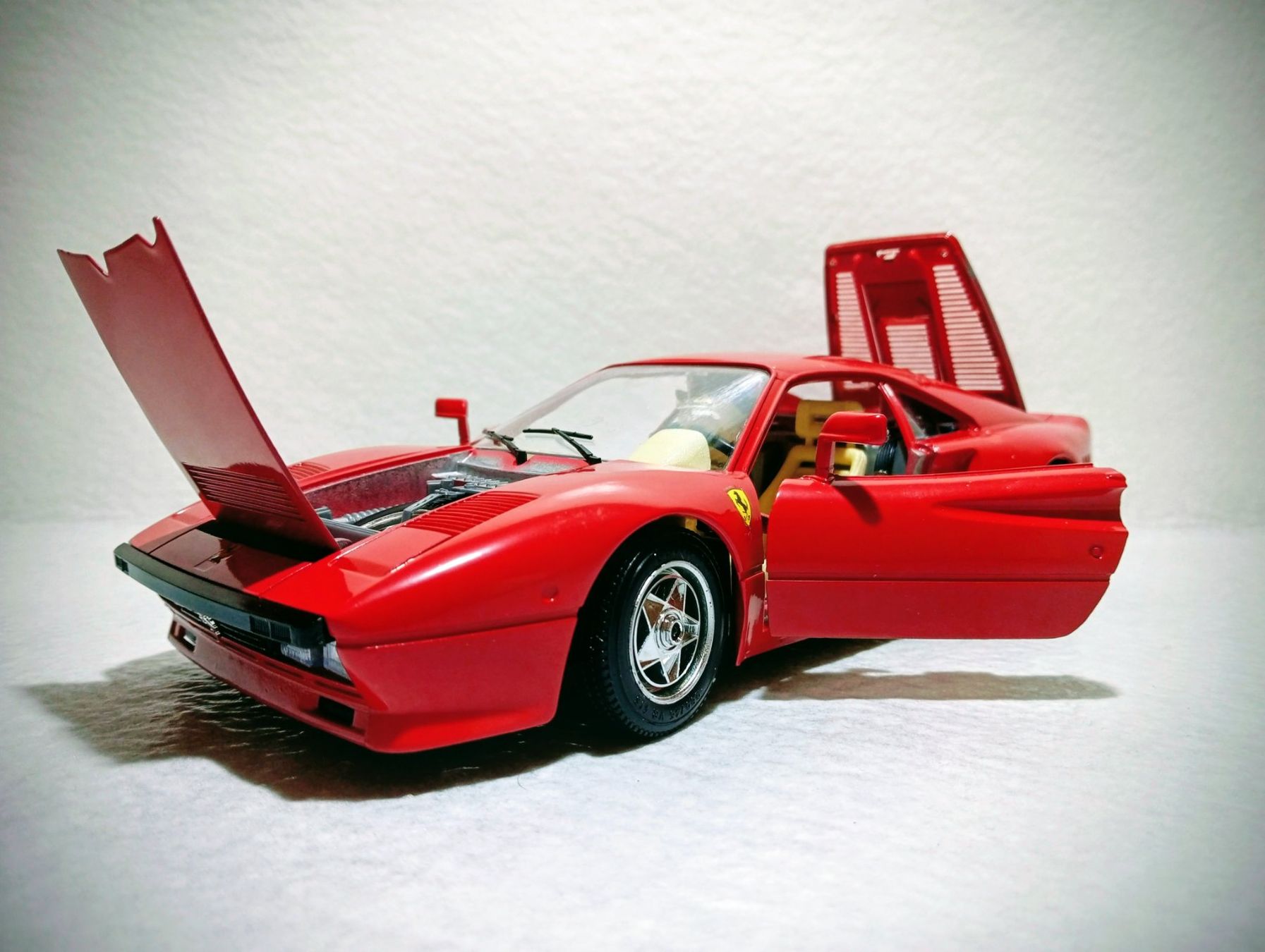 Ferrari Modellini d'auto: Ferrari GTO 1984 – Nuovo (secondo la descrizione) da Huttwil venduto da Secondtrain 3