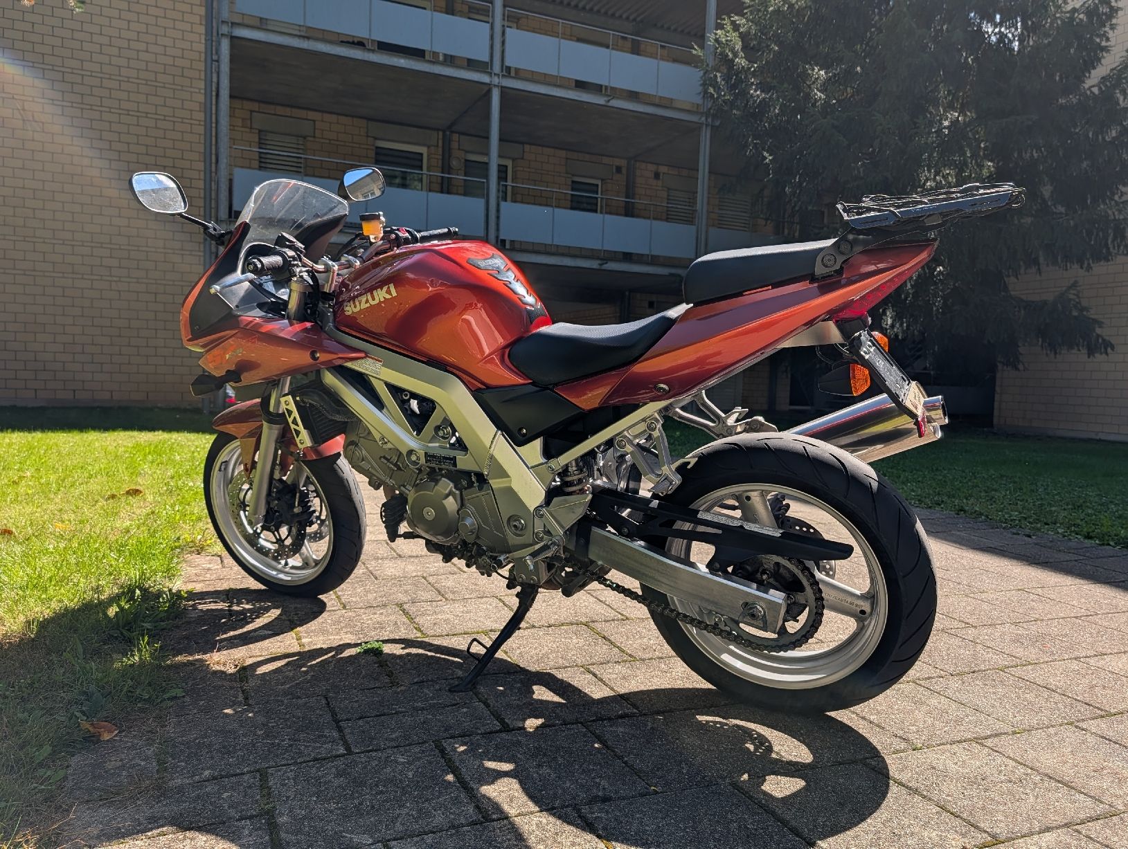 Suzuki Strasse: Suzuki SV 650 S K3 (2003) – Gebraucht aus Schaffhausen von braunbotnet 2