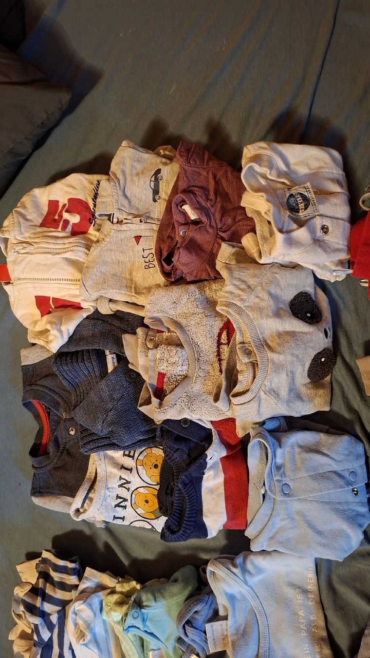 Lotti & Set di vestiti: Grosses Kleiderpaket Grösse 74 – Usato da Berlingen venduto da mic_qg5h 1