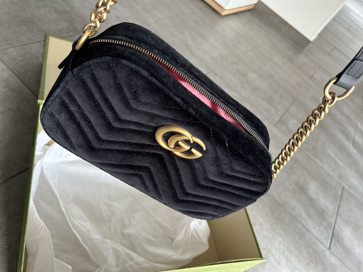 Gucci Altro in  Abbigliamento & Accessori: Gucci Marmont noir velours – Nuovo (secondo la descrizione) da Gorgier venduto da hcaroline4 4