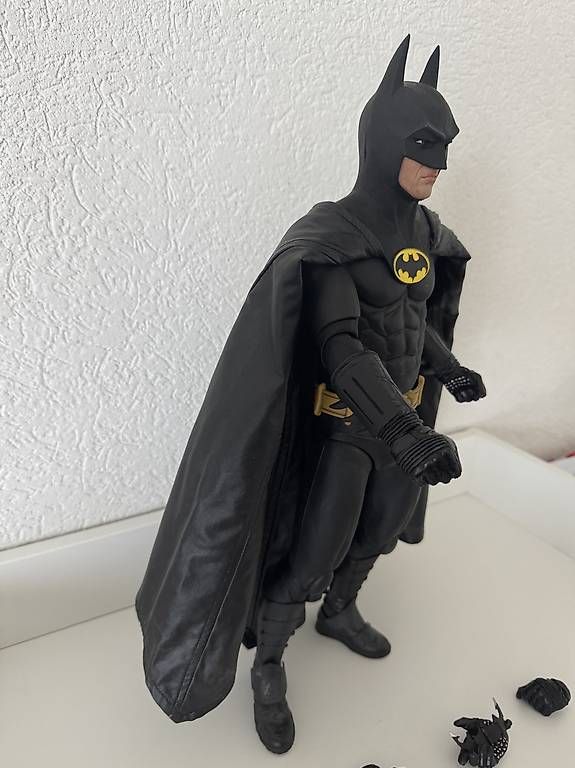 Figurines: NECA  Batman Figur 48 cm – D'occasion à Dottikon par francesco014 1