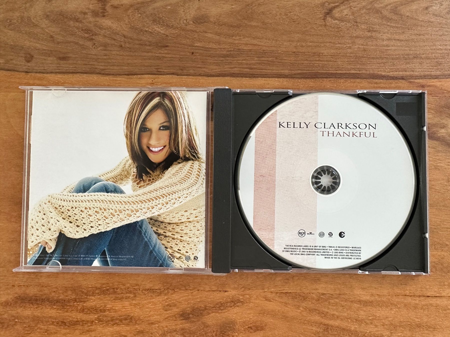 CD: Kelly Clarkson - Thankful – Usato da Horgen venduto da flyingpenguin2000 1
