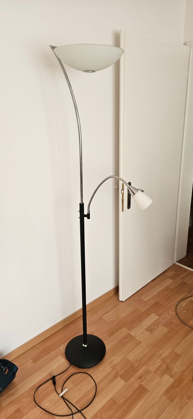 Lampade: Stehlampe inkl. Leselampe – Usato da Kriens venduto da phi_68sc