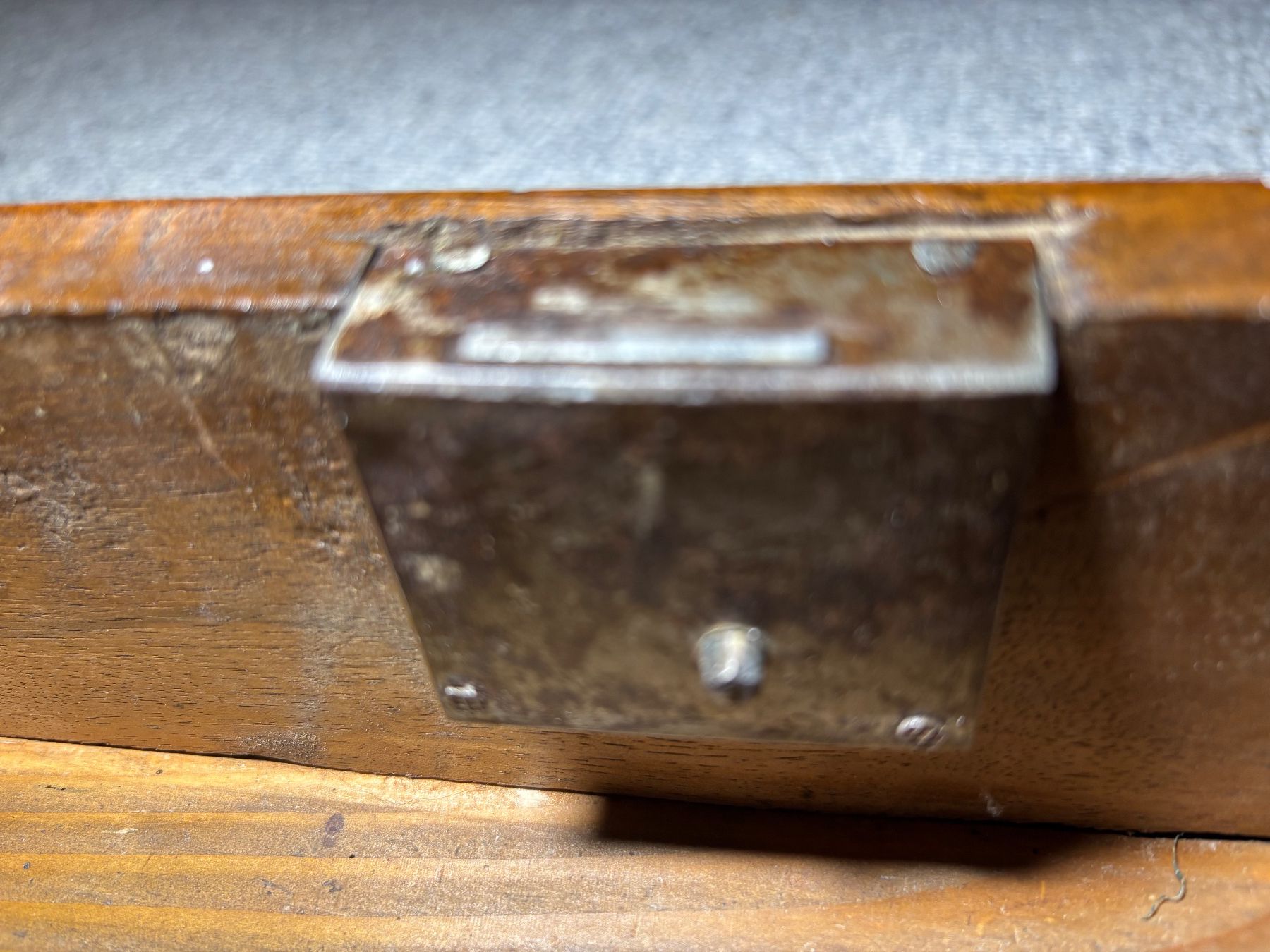Cassettiere: Kommödchen Biedermeier klein antik original ca.1850 Kommode – Usato da Hinwil venduto da DaniBachman 9