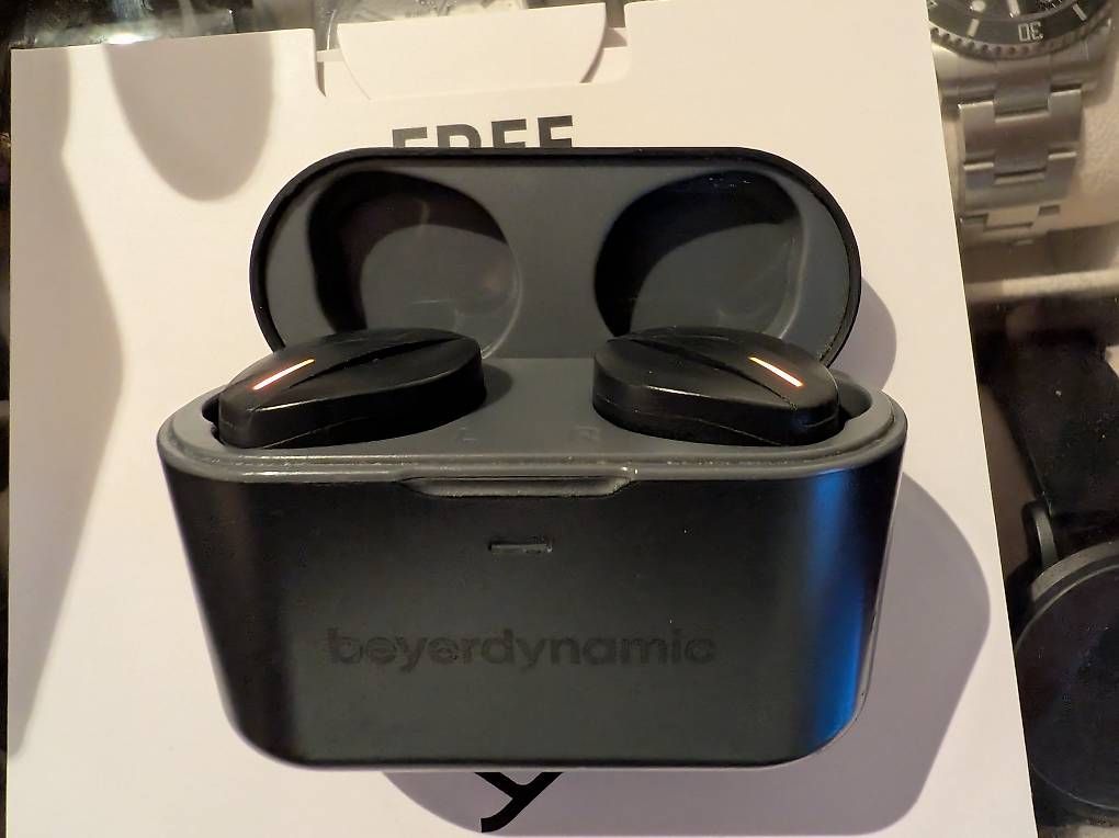 Cuffie: Beyerdynamics Free BYRD In-Ear Kopfhörer inkl. OVP – Usato da Rotkreuz venduto da Nexus2kswiss