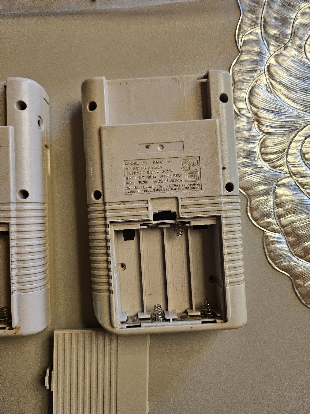 Nintendo Konsolen: Original Gameboy Cases Ersatzteile  – Defekt aus St. Gallen von Cocos_Ricardo 5