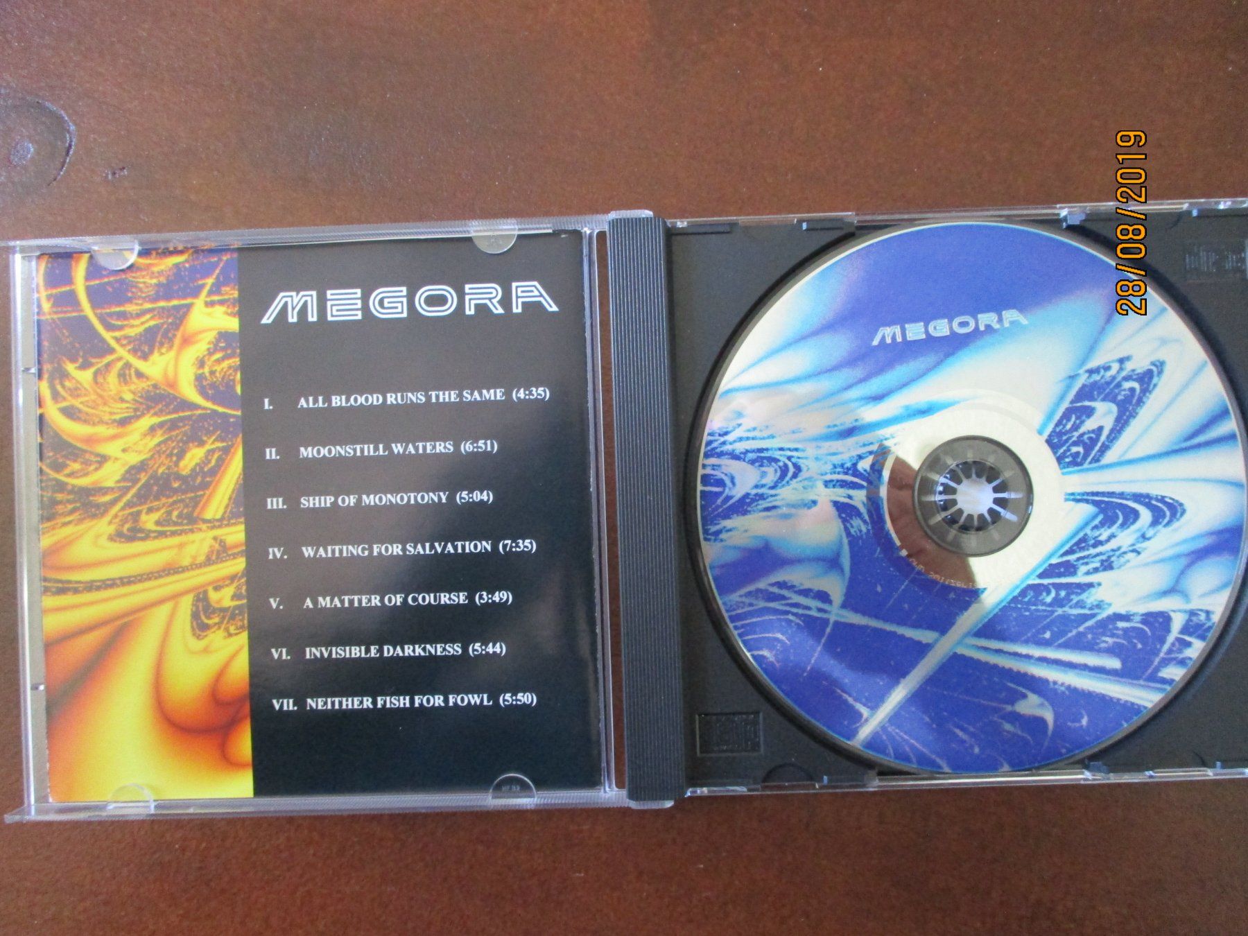 CD: Megora  – Waiting – Usato da Liestal venduto da Disc-Point 1