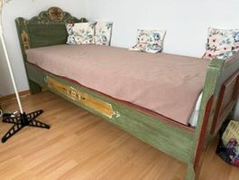 Bett Voglauer
