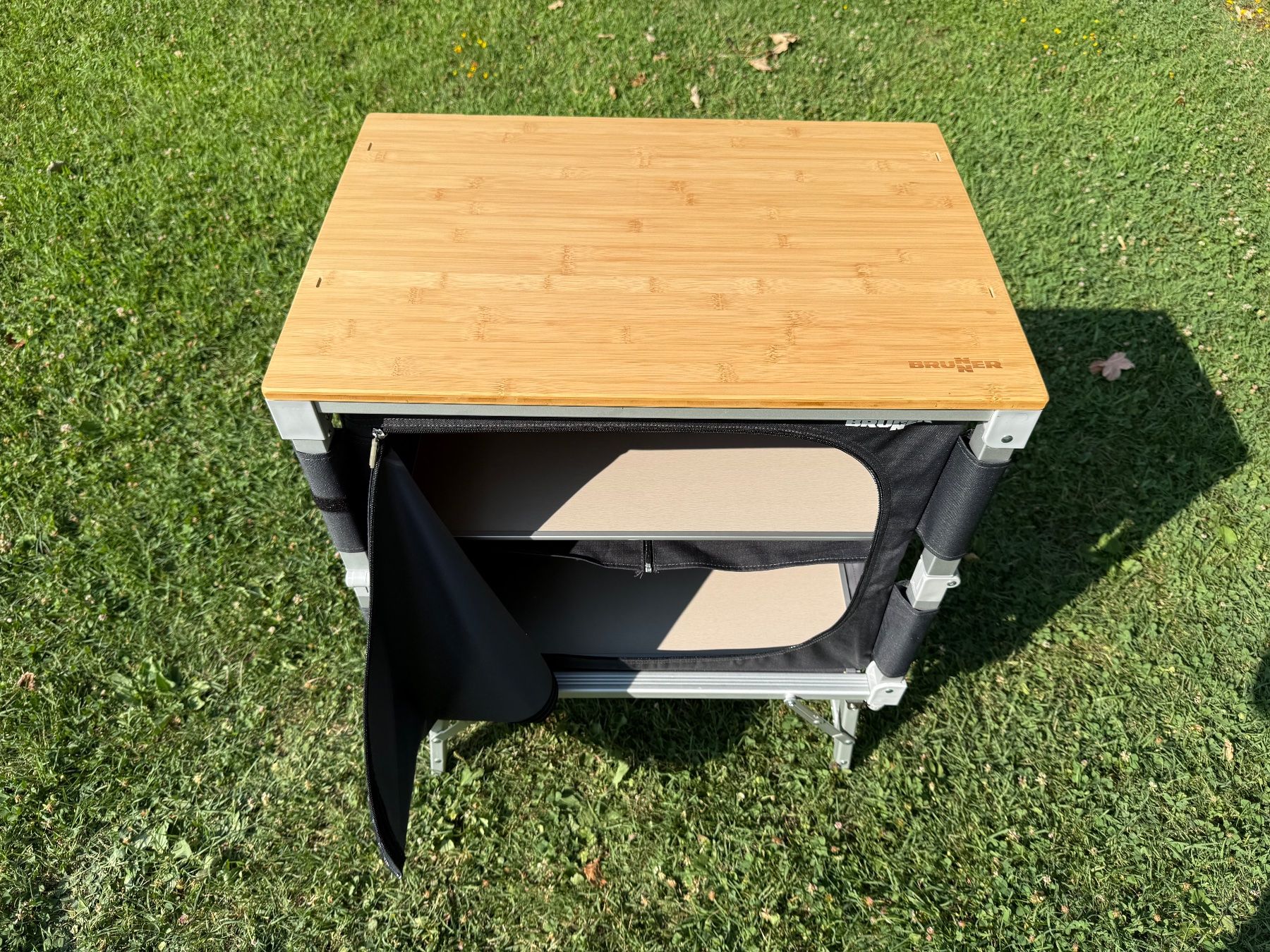 Cucine complete: Meuble de camping Bruner Azabache Cube pliable – Usato da Courgenay venduto da Crapeti 2