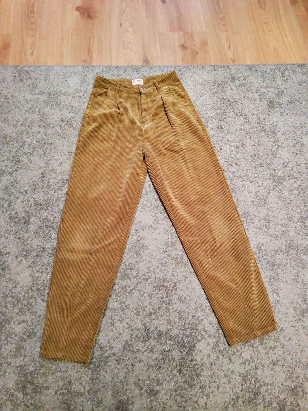 Tally Weijl Pantaloni: Cordhose Braun Gr.34 – Usato da Sax venduto da Kieselstei