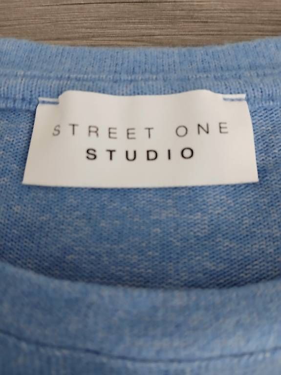 Pullover & Sweatshirts: Pullover Street one – Gebraucht aus Flawil von August023 1