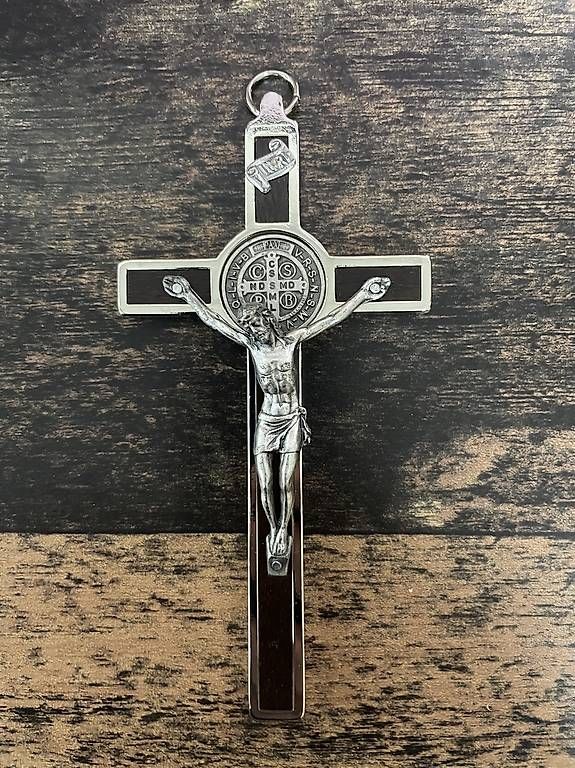Anhänger: Croix de Saint Benoît – Gebraucht aus Misériez (Salins) von ndf_bby7