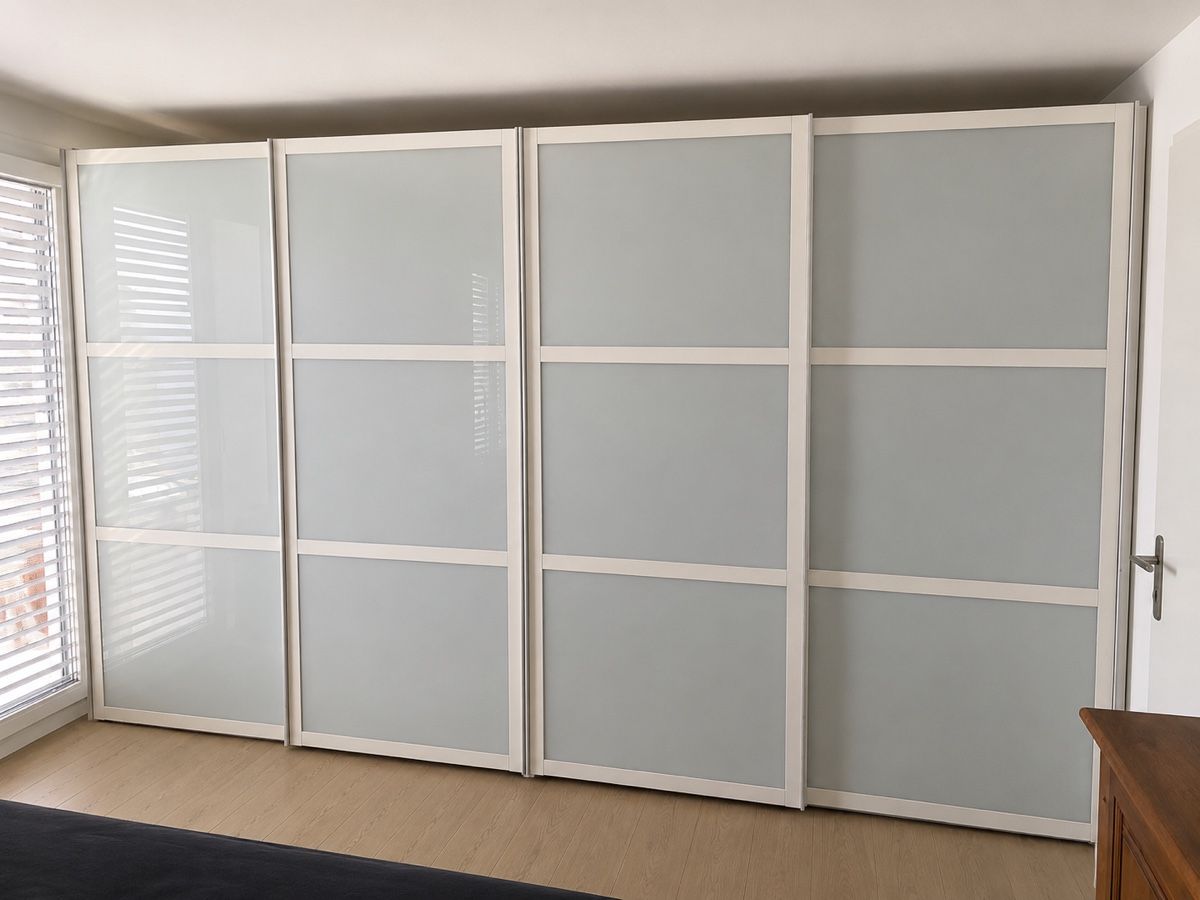 Armadi: Grosser Schrank in Top Zustand inkl. Kommode – Usato da Uster venduto da njoyy