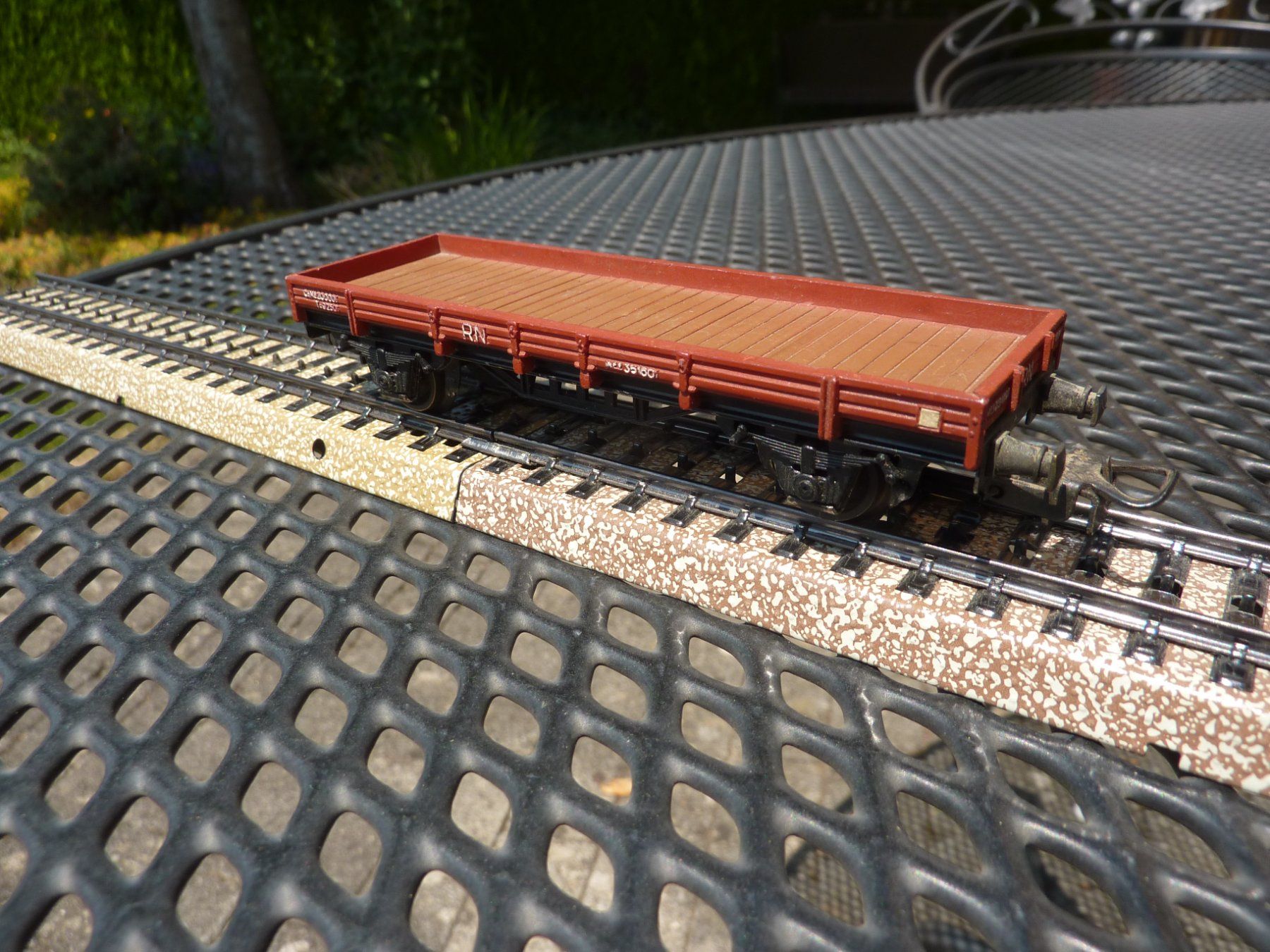 Modellini di ferrovie: Niederbordwagen HO – Usato da Gelfingen venduto da btrottmann