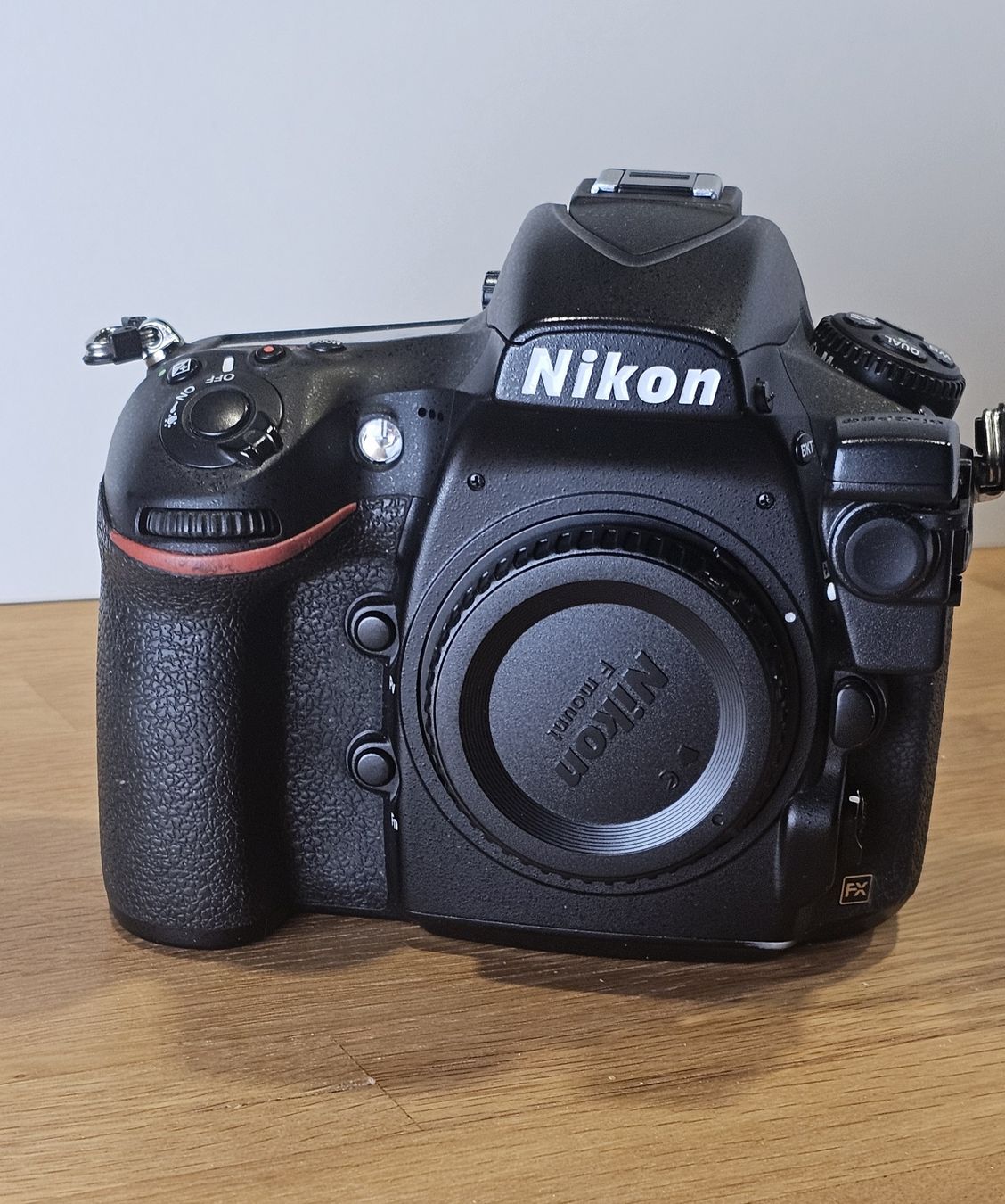 Nikon Fotocamera: Nikon D810 mit Zubehör – Usato da Neuendorf venduto da Foxhollow01