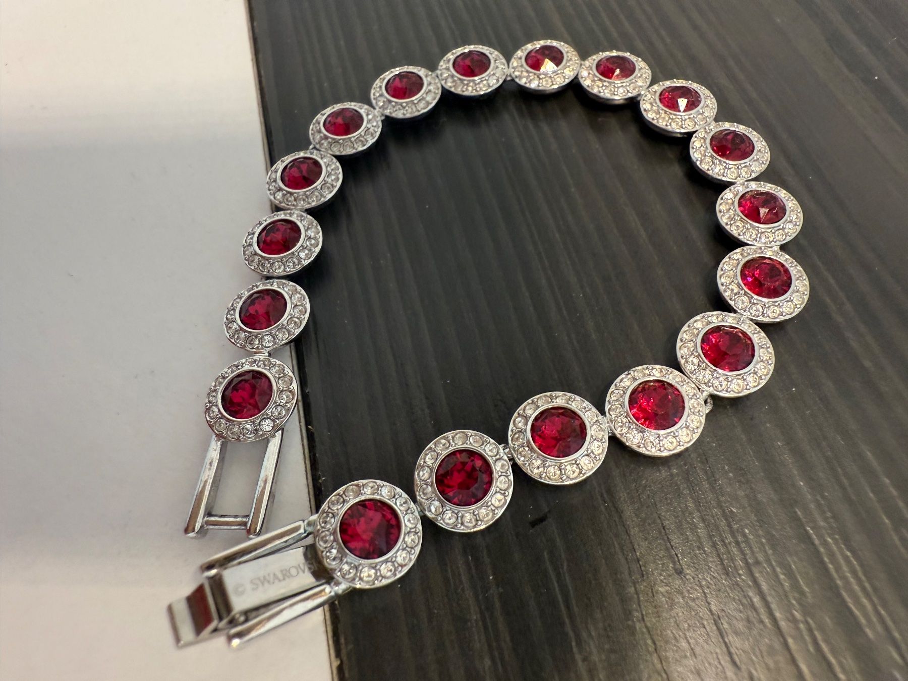Swarovski Armbänder & -reifen: Magnifique bracelet Swarovski – Neu (gemäss Beschreibung) aus Savigny von mariemari75 1