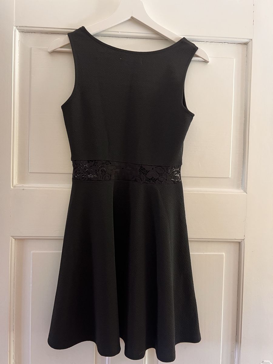 Kleider: Kleid schwarz Grösse M mit Spitze – Gebraucht aus Pieterlen von l.pro6 1