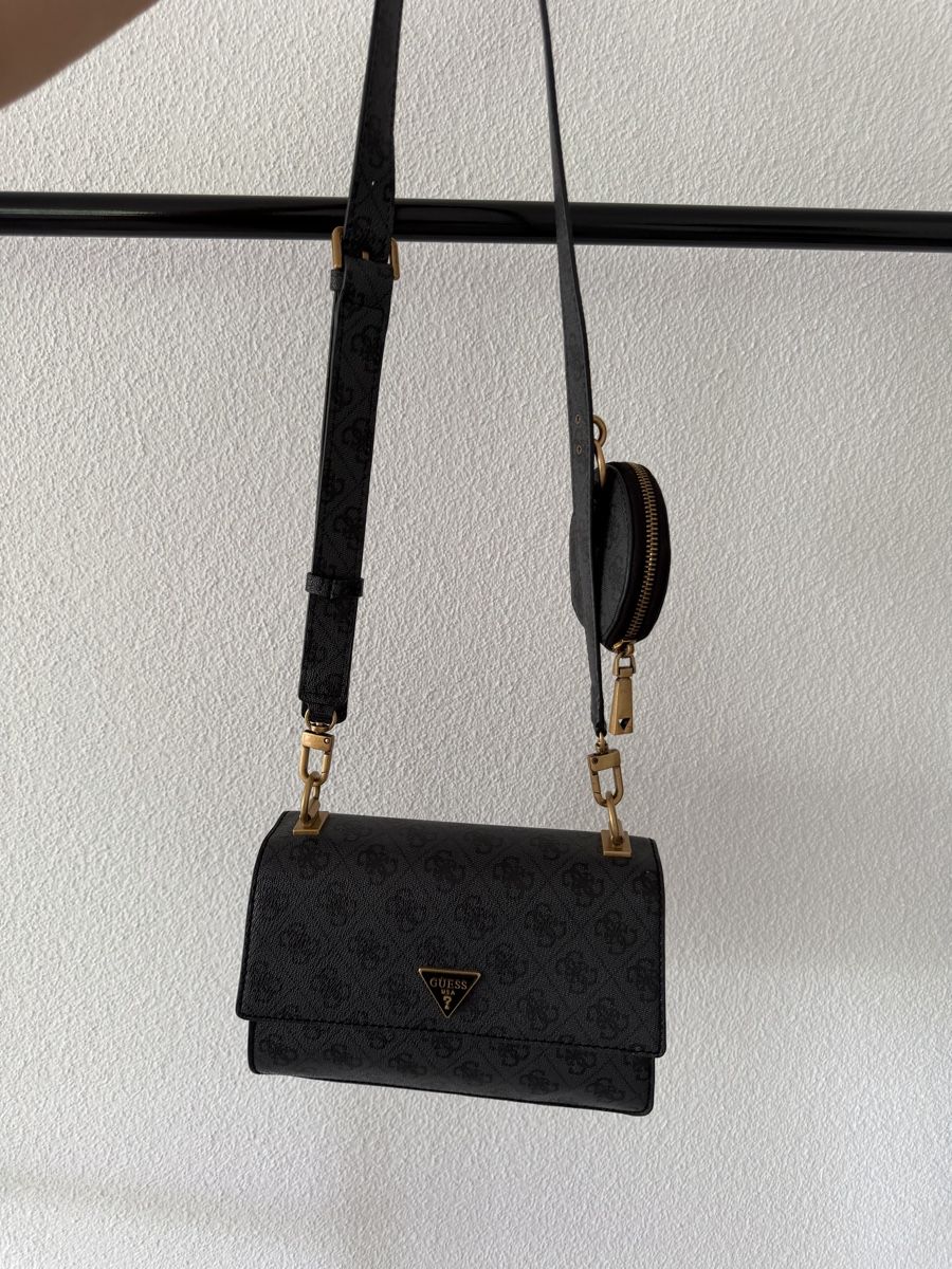 Guess Borse da donna: Guess Shoulder Bag With Coin Purse  – Usato da Gränichen venduto da Domsiiiii 3