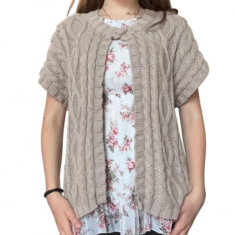 Bolero: Cream knitted cardigan with a button-up front, size L – Nuovo (secondo la descrizione) da Winterthur venduto da hachiscutecloset 1