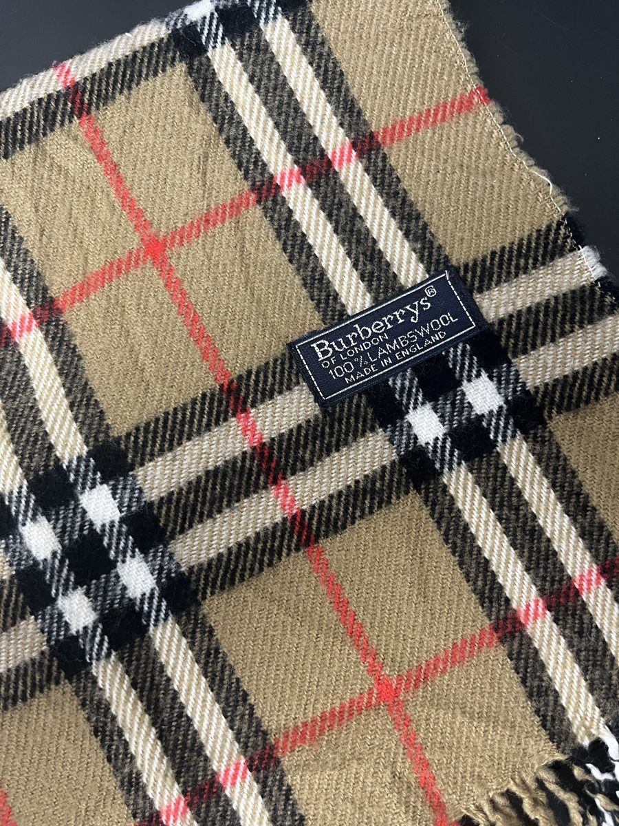 Burberry Foulards, Tücher & Schals: Écharpe Burberry Laine beige – Neu (gemäss Beschreibung) aus Les Avanchets von lunedeneige.shop 1