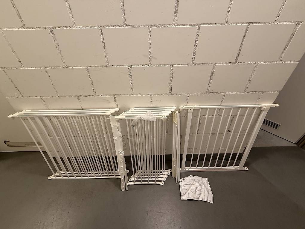 Baby Dan Box & Barriere di sicurezza: Baby Dan Laufgitter grosses Set – Usato da Boswil venduto da lul_9hcv