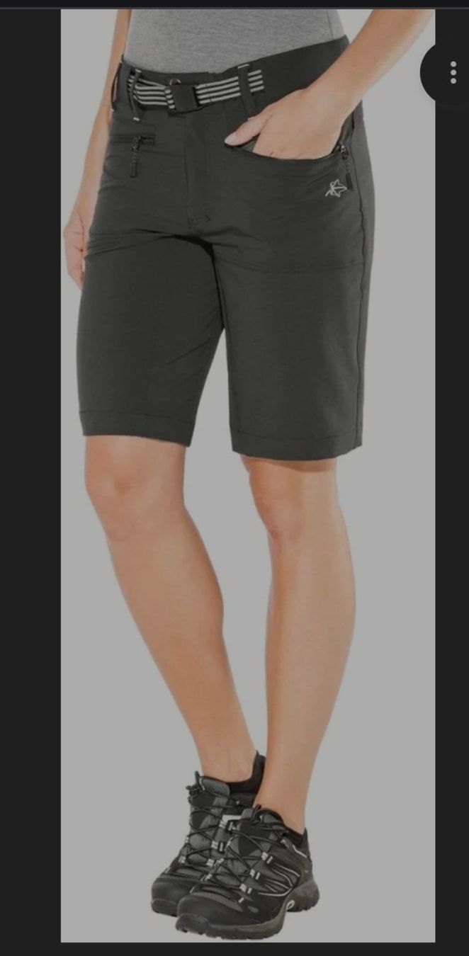 Pantalons: kurze Wanderhose – Neuf (Voir description) à Stans par STOlivia