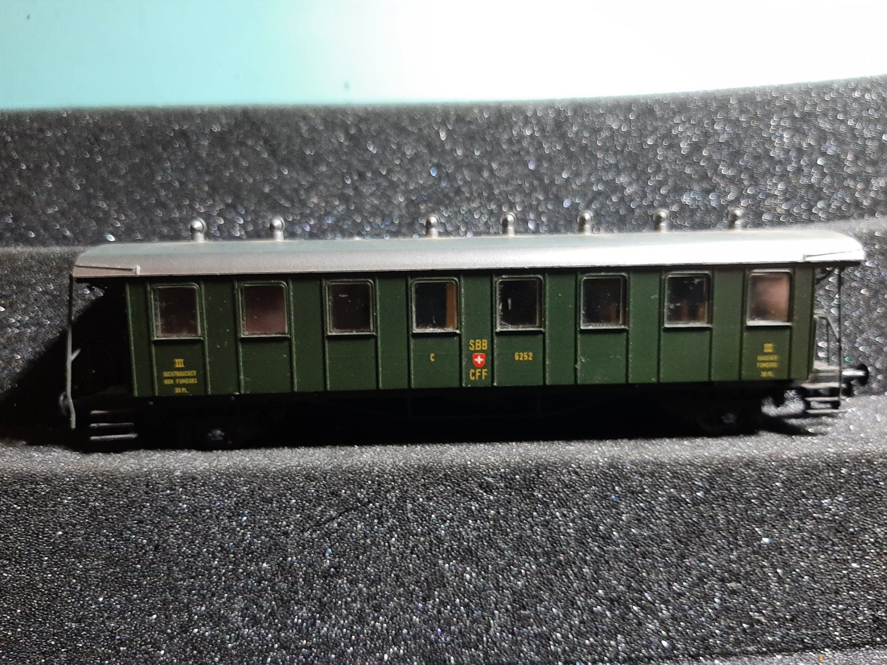 Liliput Modellini di ferrovie: LILIPUT 6252 REF.18 – Usato da Avully venduto da RIVALIS