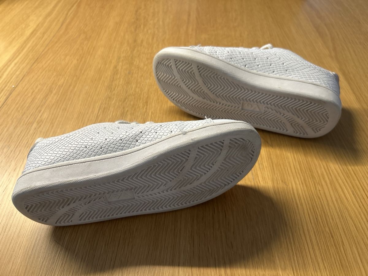 Scarpe da uomo: Turnschuhe Gr. 33 – Usato da Sursee venduto da sungreen 1