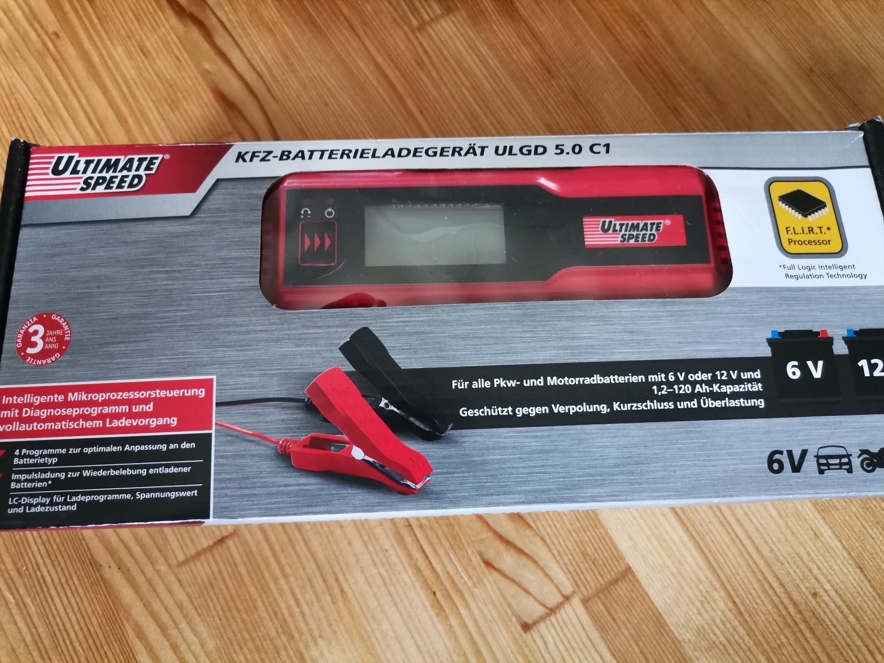 Batterie-Ladegeräte: KFZ Batterieladegerät ULGD 5.0 C1 – Neu und originalverpackt aus Münchwilen TG von